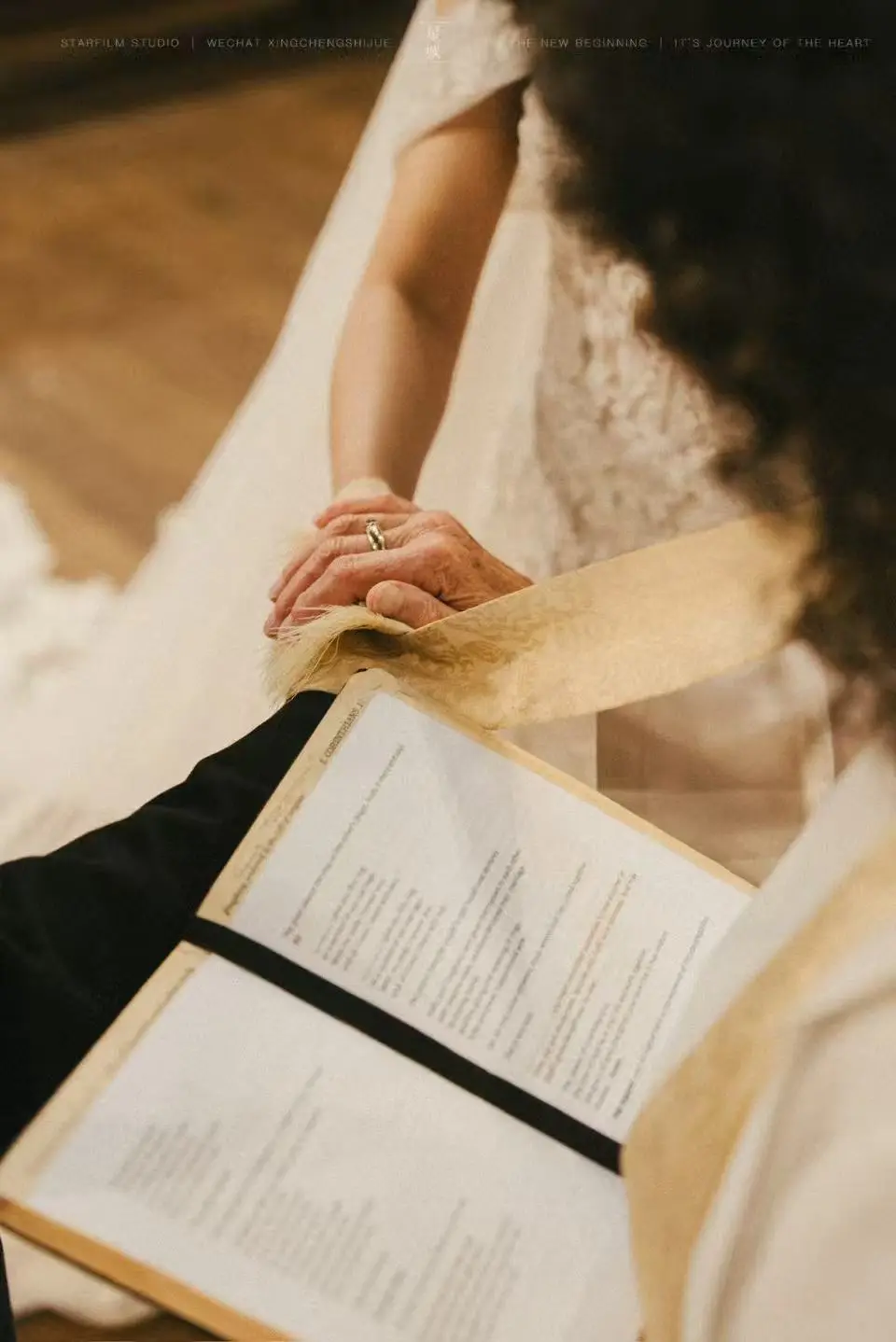 An intimate detail from Kaelan and Tongtong’s wedding ceremony