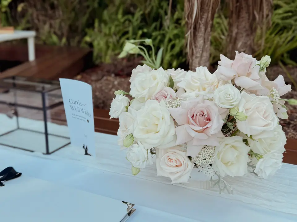 Bridgewater Estate bridal flowers by Willow & Peony