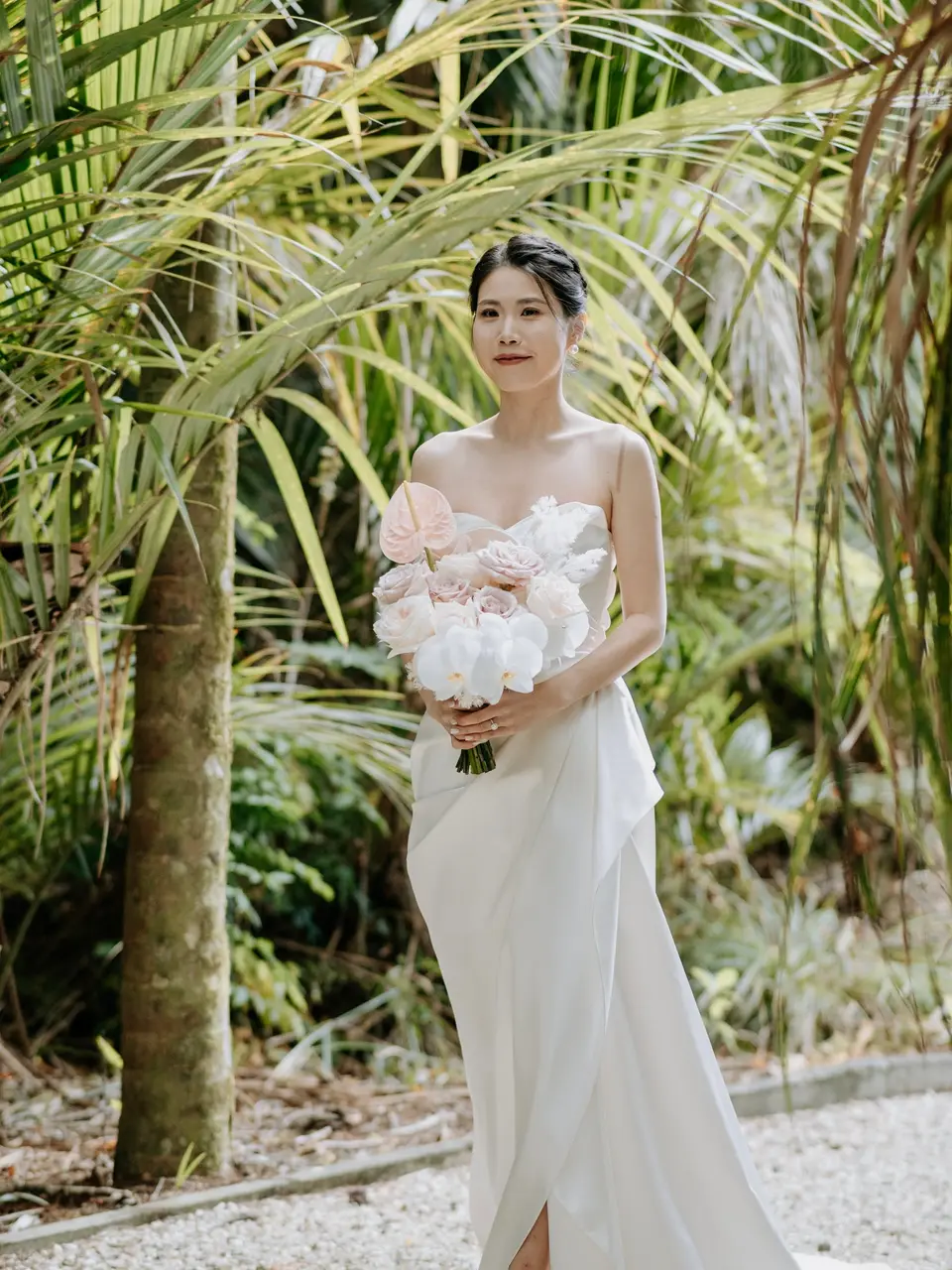 Wedding florals at Bridgewater Estate by Willow & Peony
