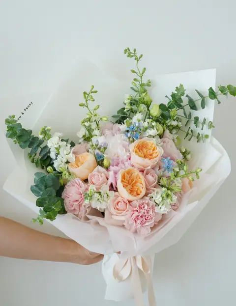 Florist's choice arrangement