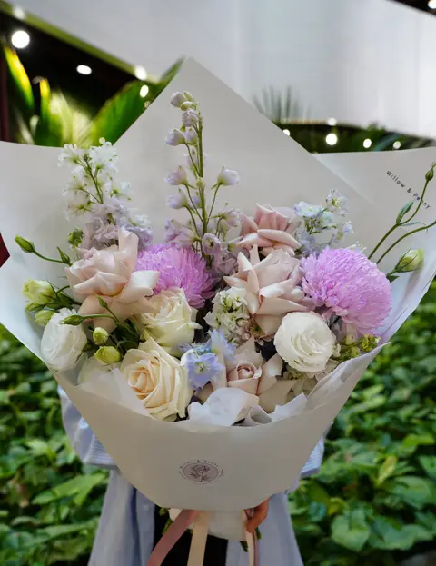 Sculptural floral arrangement